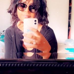 Meet your Posher, Yesy